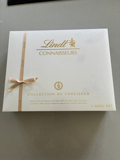 Lindt Connaisseurs Box of 80 Chocolates